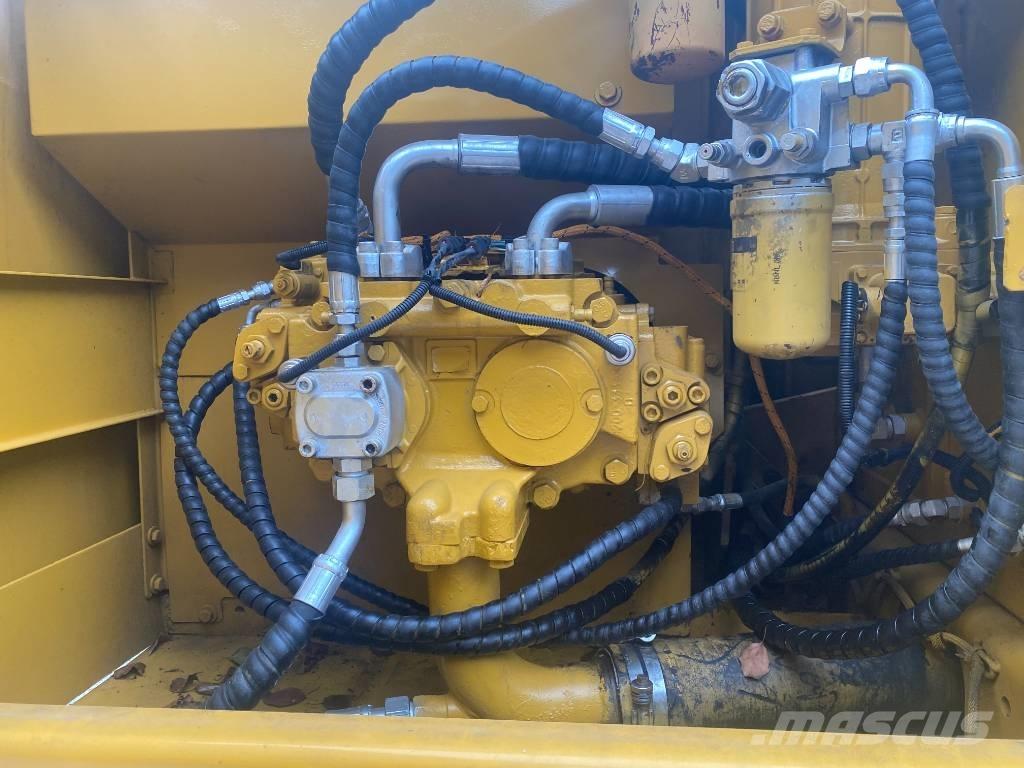 CAT 320 C L Telakaivukoneet