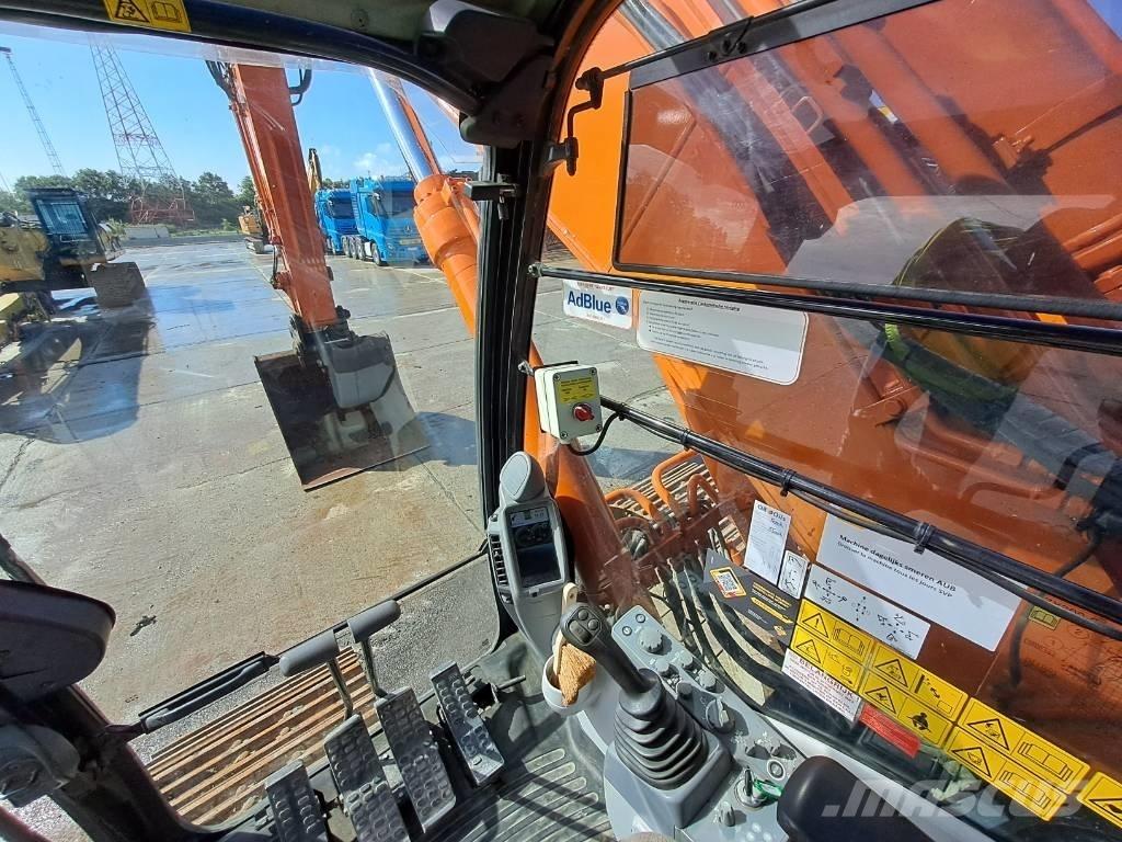 Hitachi ZX300LC-6 Telakaivukoneet