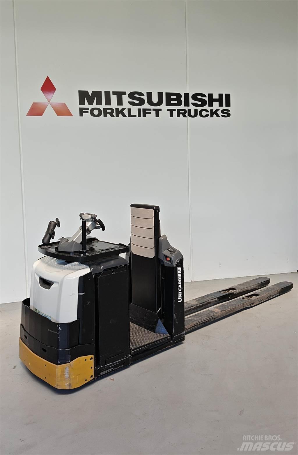 UniCarriers OLH250 Matalakeräilytrukit