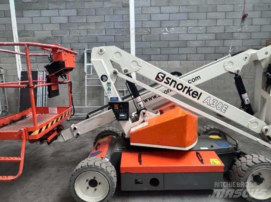 Snorkel A 38 E Kuukulkijat
