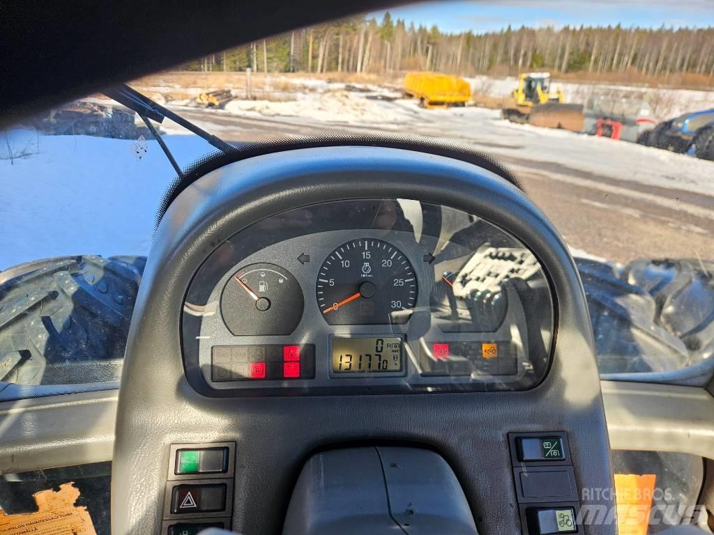 Valtra T171 Traktorit