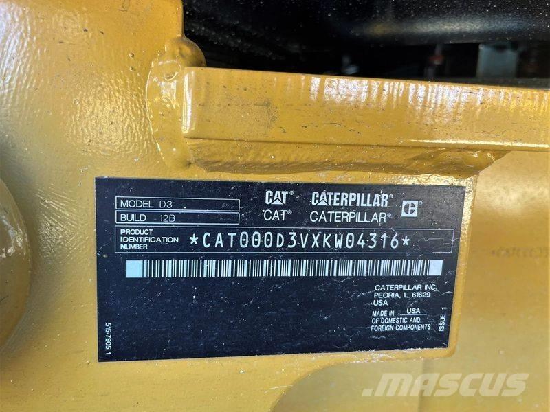 CAT D 3 Telaketjupuskutraktorit