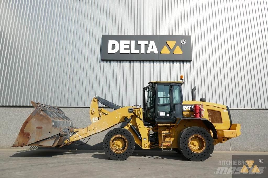 CAT 938M Pyöräkuormaajat
