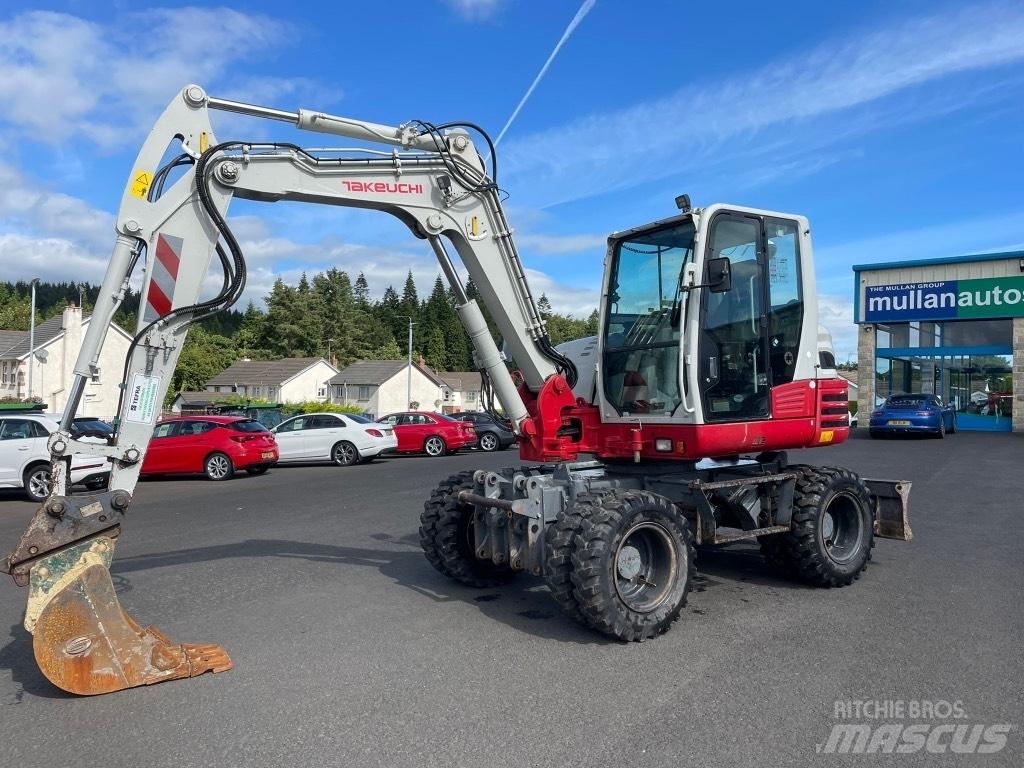 Takeuchi TB295W Pyöräkaivukoneet
