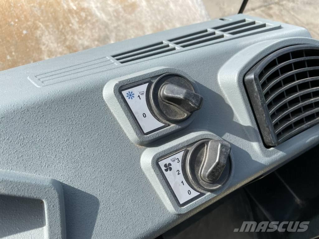 Bomag BW 213 D-5 Yksivalssijyrät