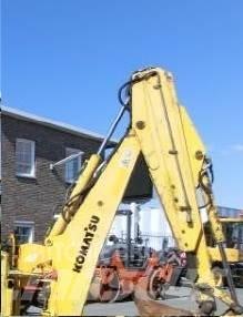 Komatsu WB97 Lanças Alusta ja jousitus