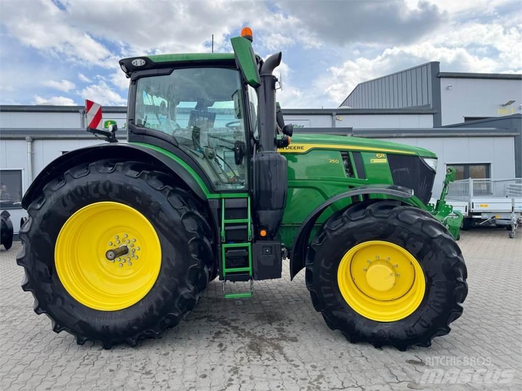 John Deere 6R 250 Traktorit