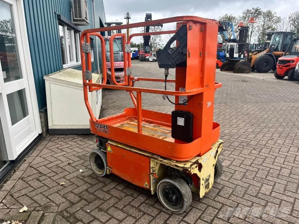 JLG 1230ES Teleskooppipuominostimet