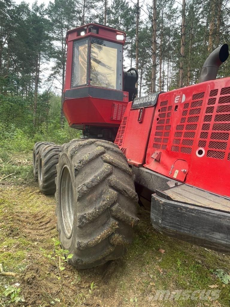 Komatsu 911.5 Harvesterit