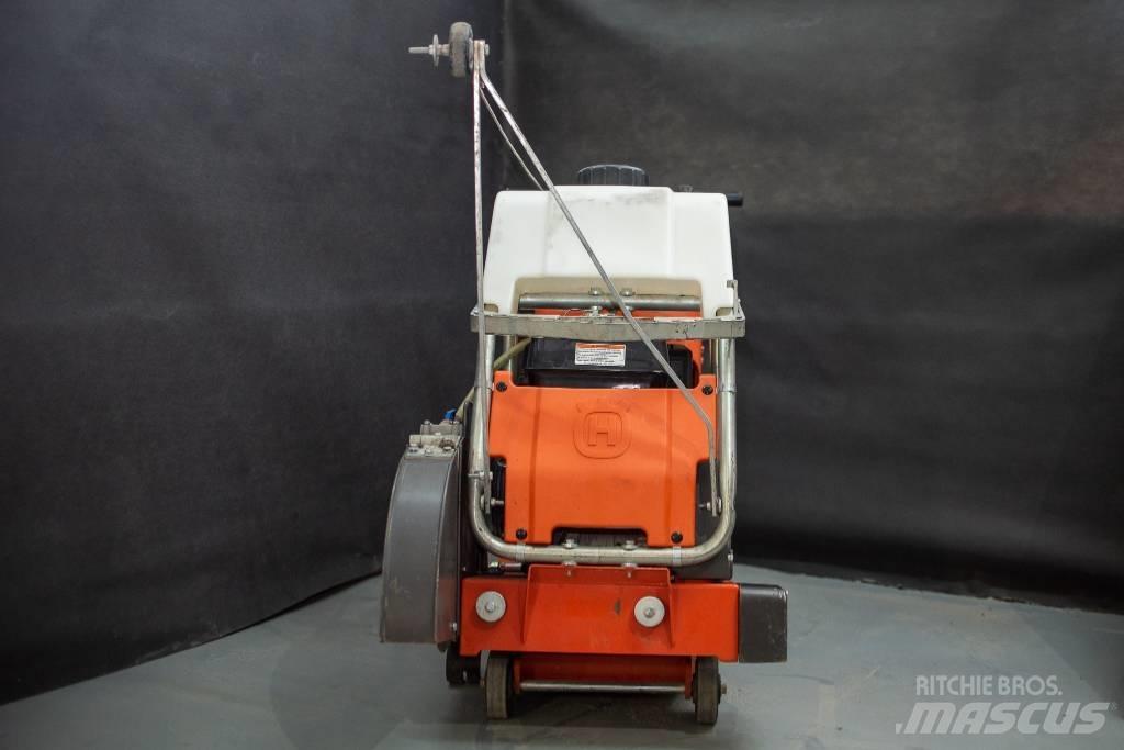 Husqvarna FS413 Asfalttileikkurit