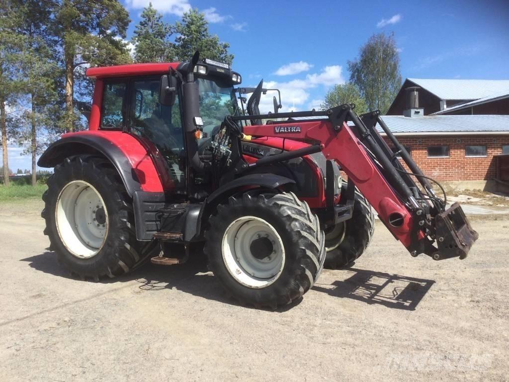 Valtra N 142 Direct Traktorit