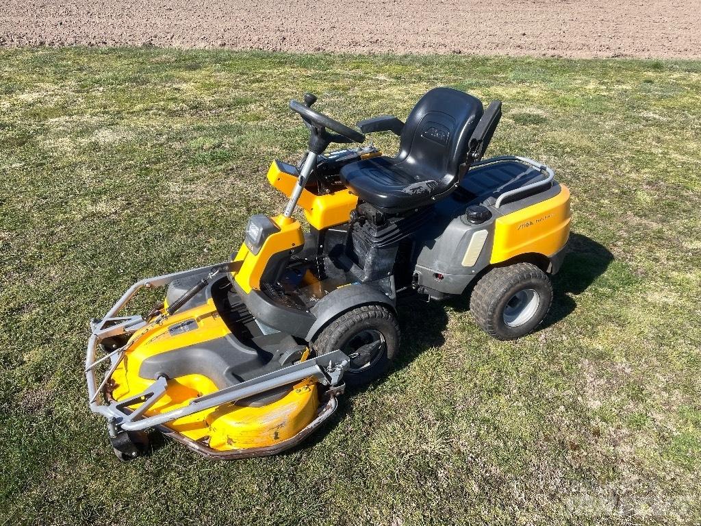 Stiga Park 540 Päältäajettavat ruohonleikkurit