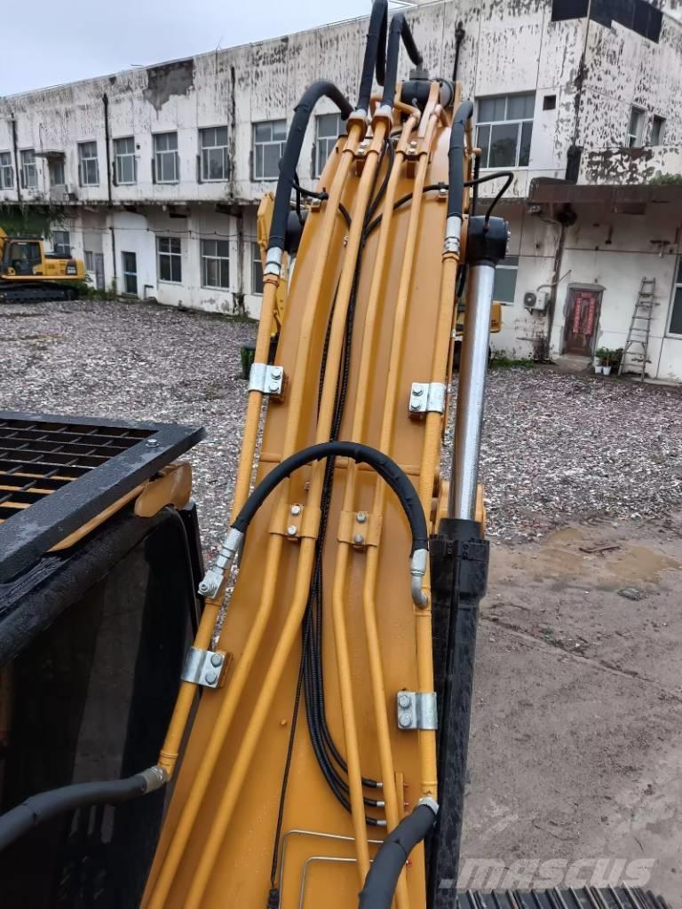 CAT 324 D L Telakaivukoneet