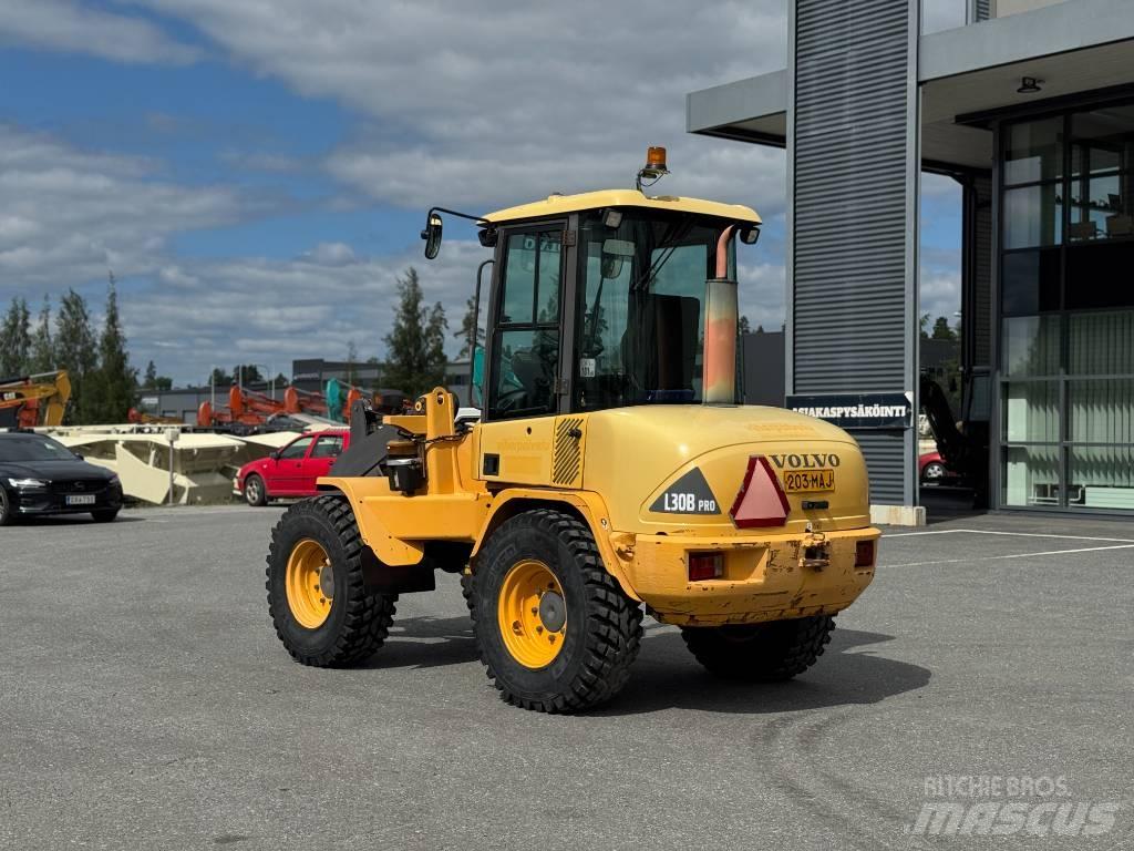 Volvo L 30 B Pyöräkuormaajat