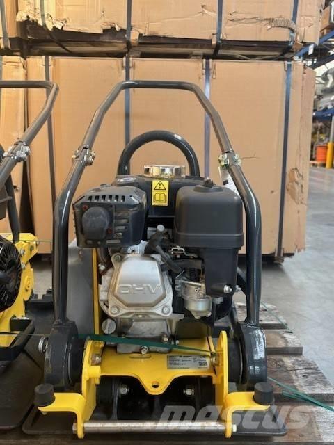 Bomag BVP 18/45 Tärylevyt