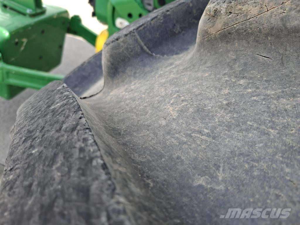 John Deere 6R 250 Traktorit