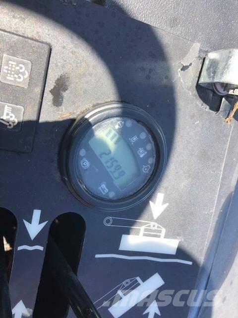 Jacobsen R311T Päältäajettavat ruohonleikkurit