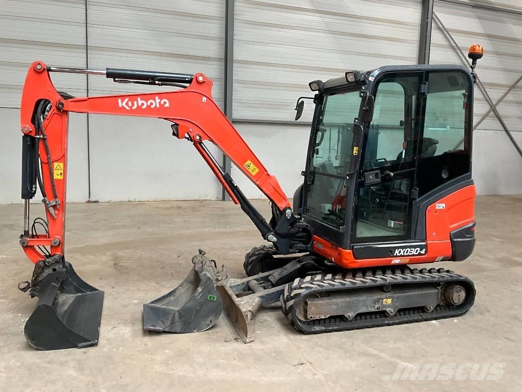 Kubota KX 030-4 HI Minikaivukoneet < 7t