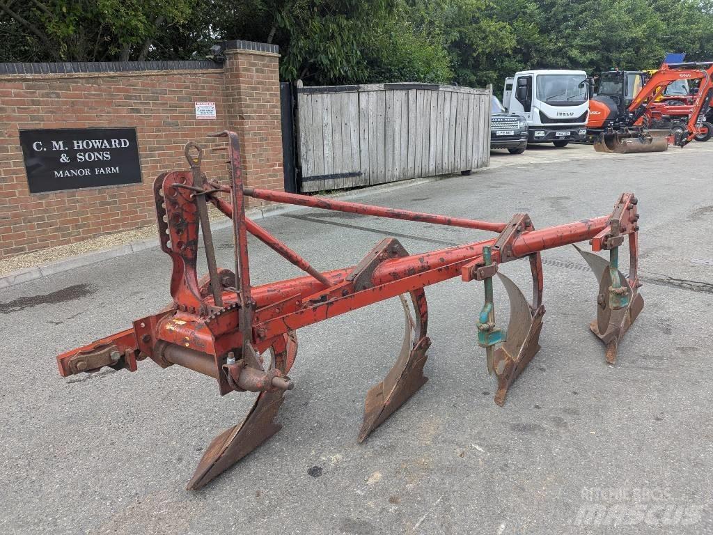 Kverneland 4 Furrow Niittokoneet