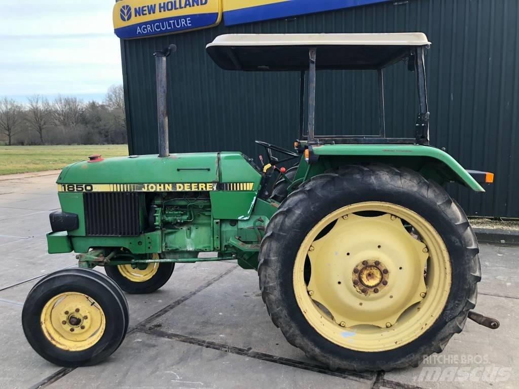 John Deere 1850 Traktorit