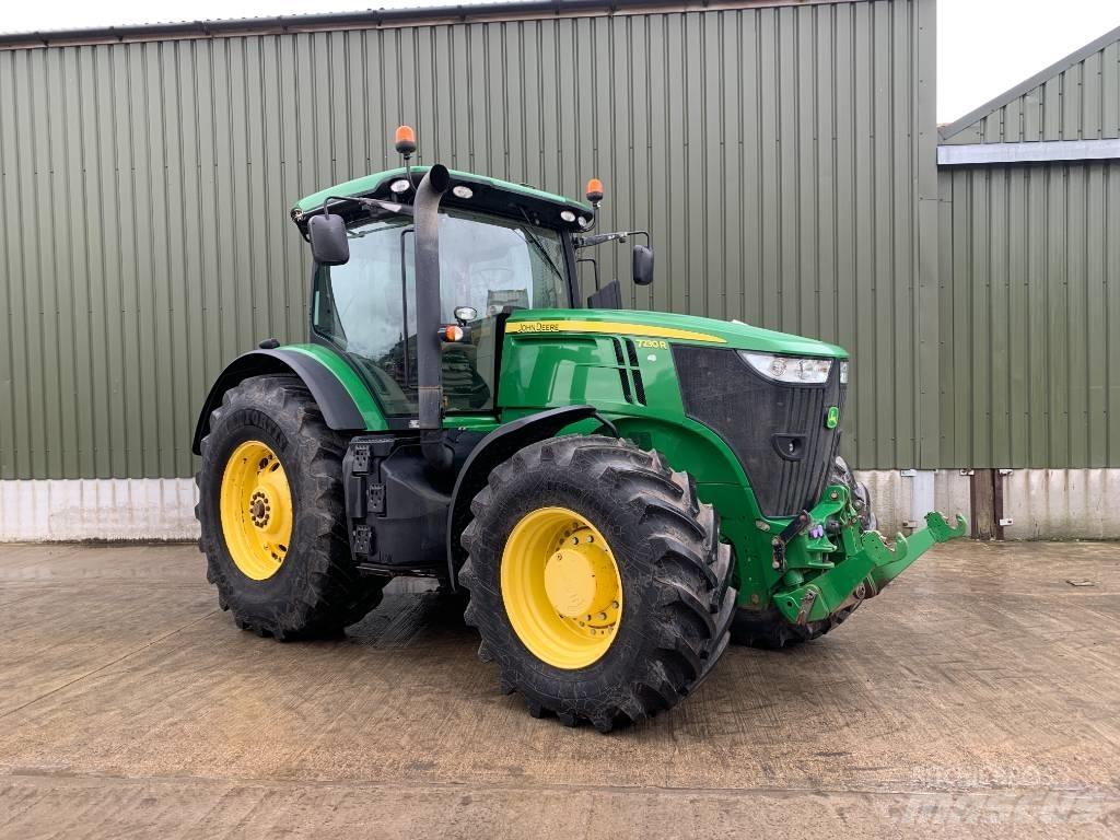 John Deere 7230 R Traktorit