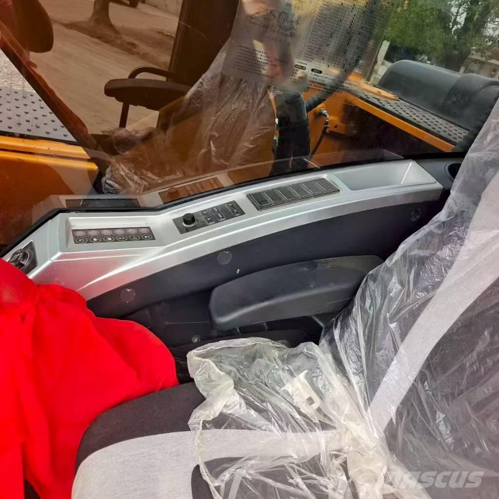 Hyundai 220LC-9S Telakaivukoneet