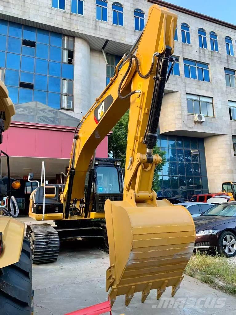 CAT 320 D Telakaivukoneet