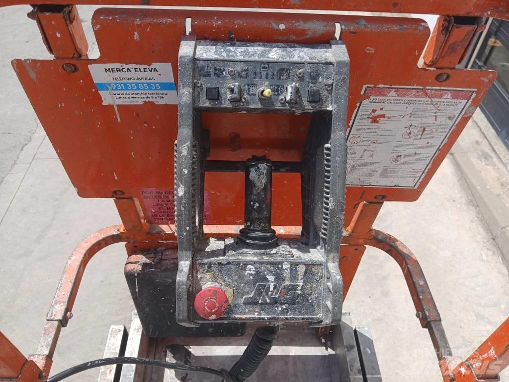 JLG 2630 ES Saksilavat