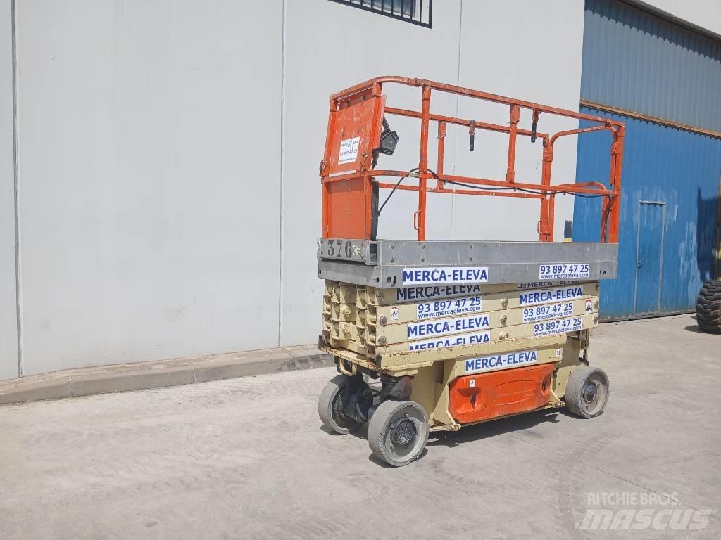 JLG 2630 ES Saksilavat