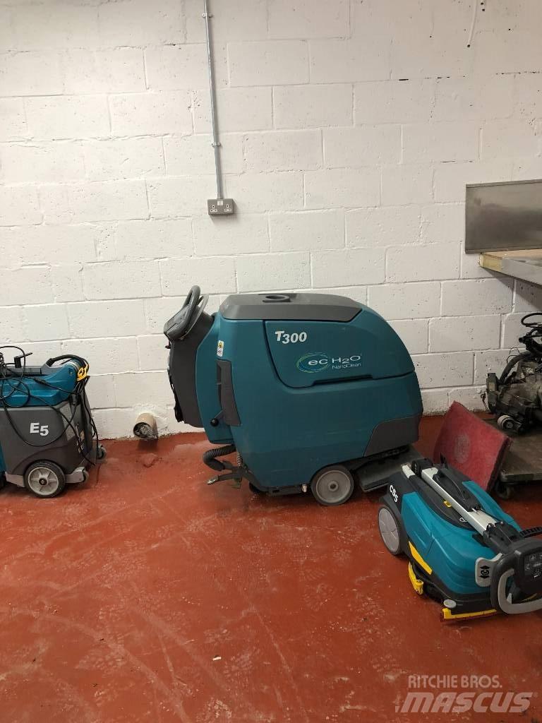 Tennant T300 Yhdistelmäkoneet