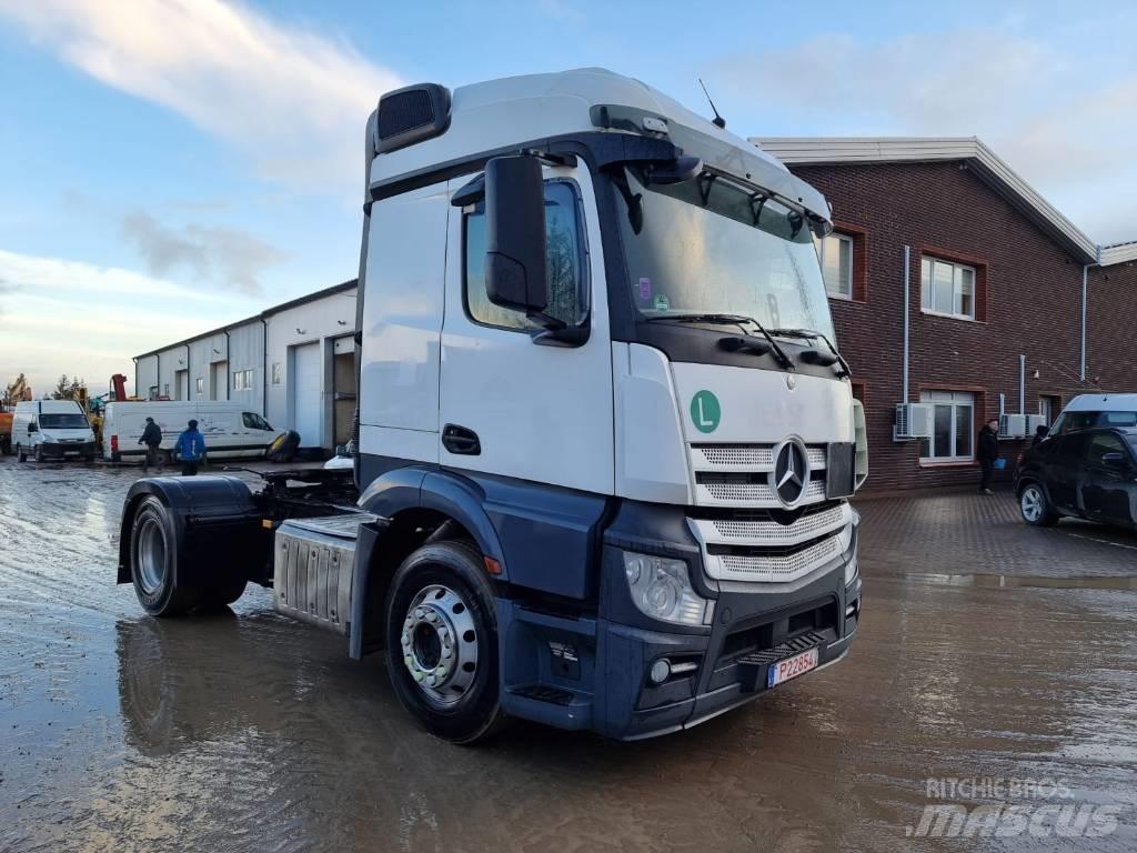 Mercedes-Benz Actros Vetopöytäautot