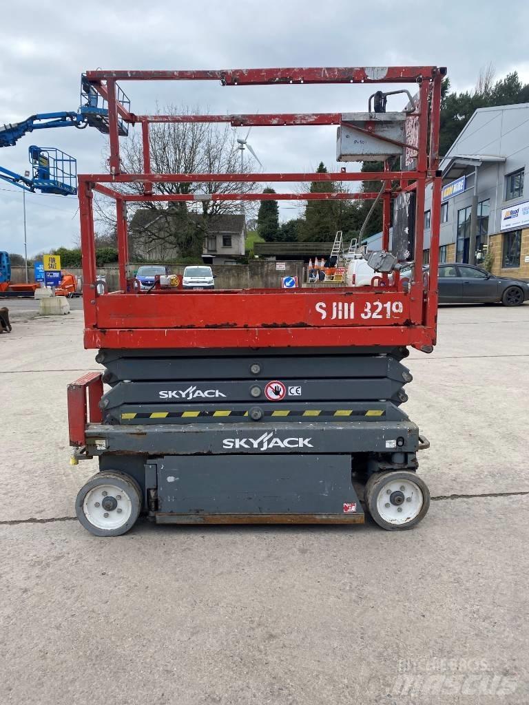 SkyJack SJ 3219 Saksilavat