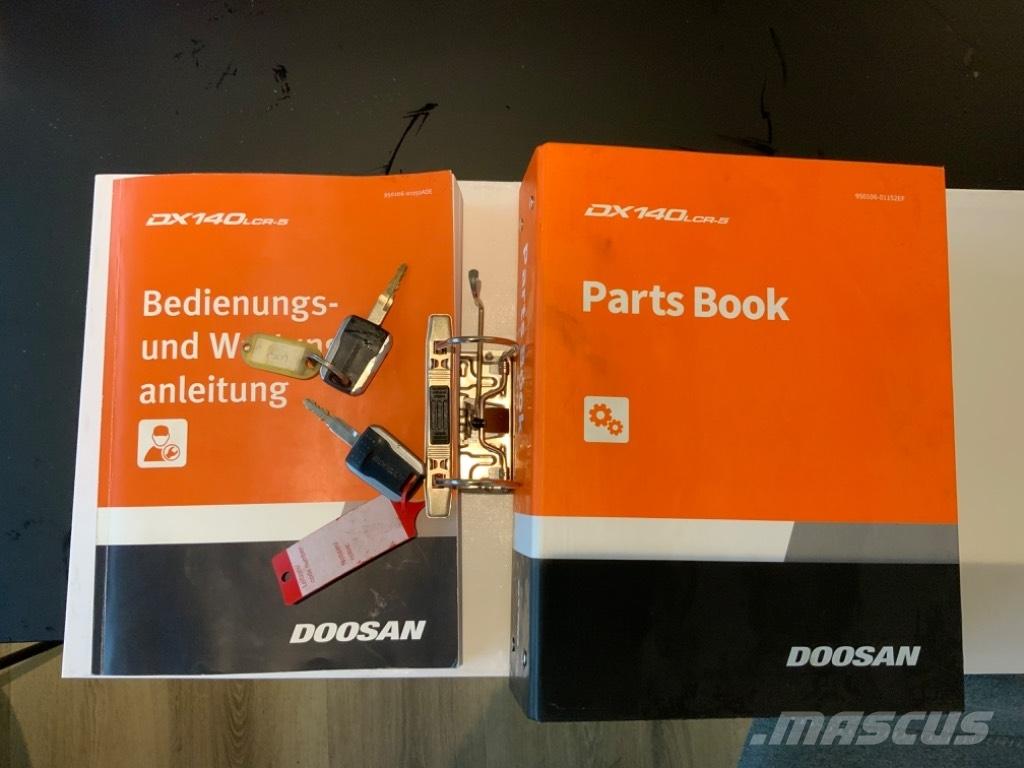 Doosan DX 140 LCR Telakaivukoneet