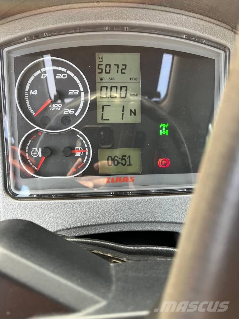 CLAAS Arion 640 CIS Traktorit