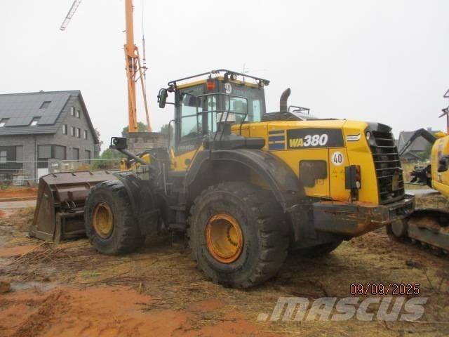 Komatsu WA 380 Pyöräkuormaajat