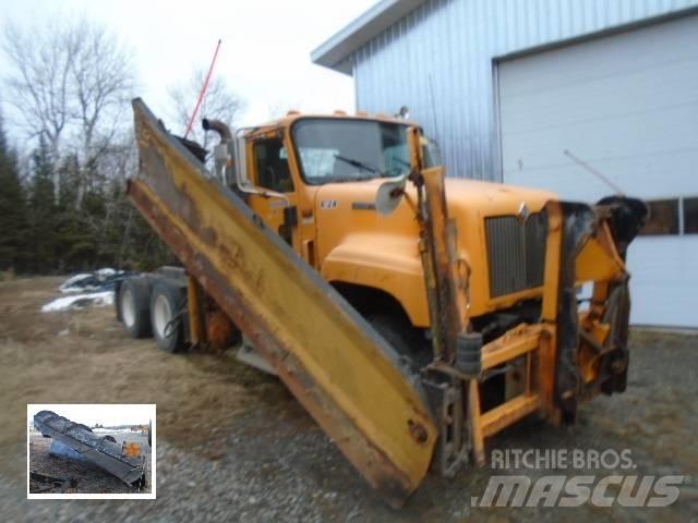 International 5500 i Lumiaurat