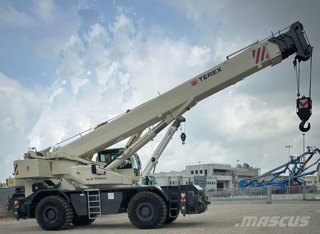Terex Quadstar 1075 RT-nosturit