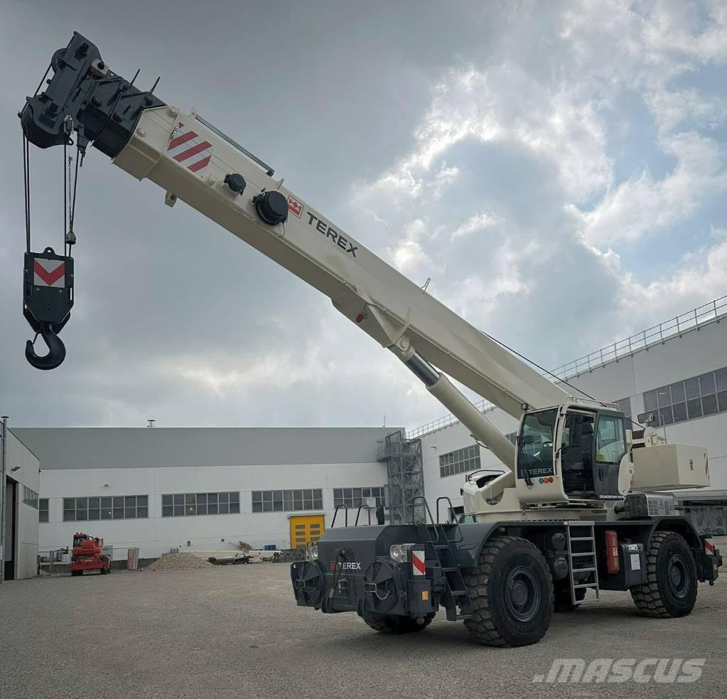 Terex Quadstar 1075 RT-nosturit