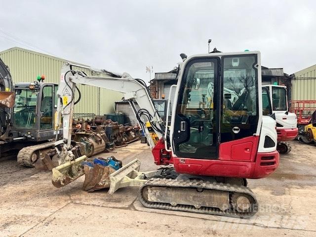 Takeuchi TB 230 Minikaivukoneet < 7t