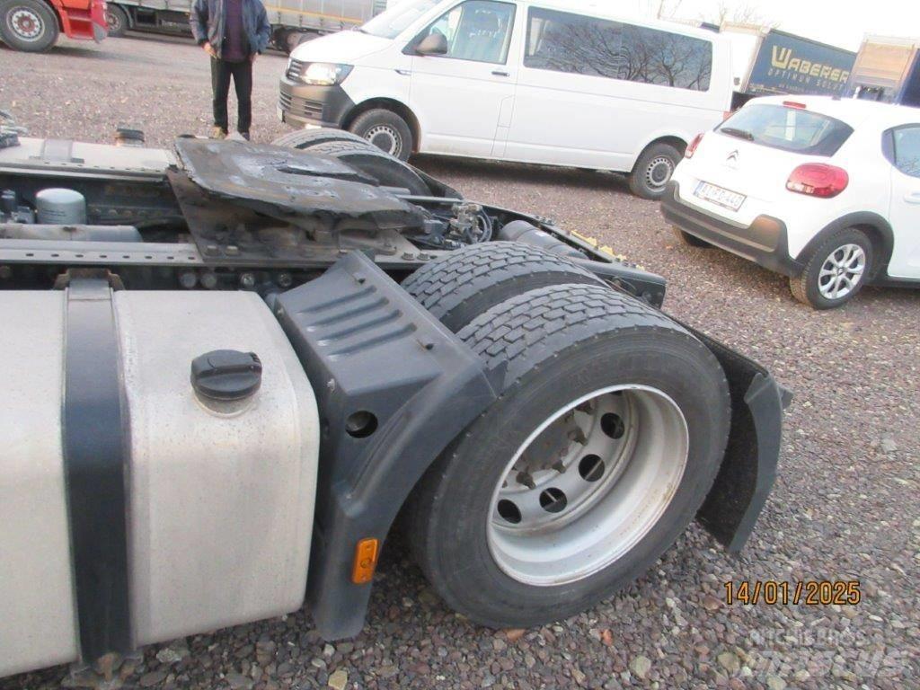 Ford F-Max Vetopöytäautot