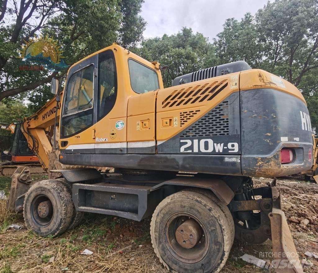 Hyundai R210W-9 Pyöräkaivukoneet
