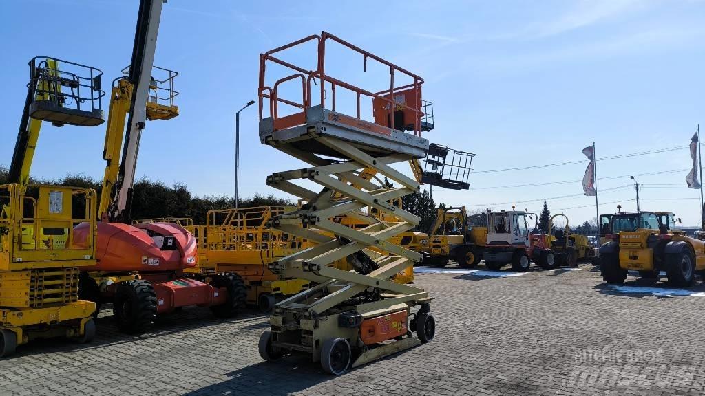 JLG 2646 ES Saksilavat