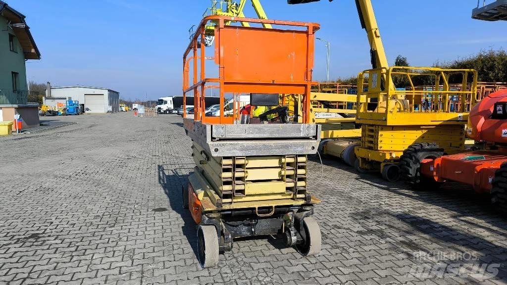 JLG 2646 ES Saksilavat