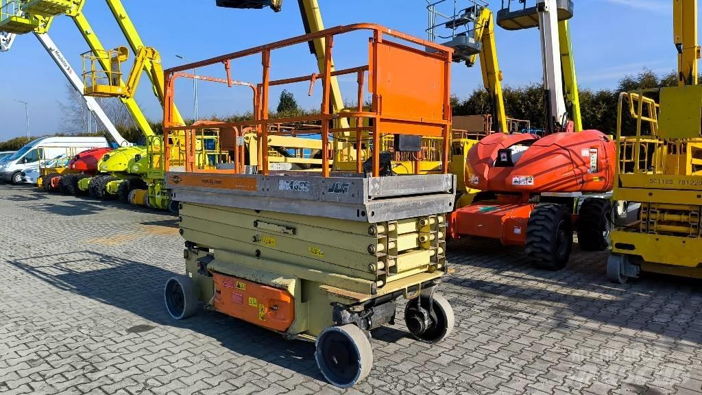 JLG 2646 ES Saksilavat