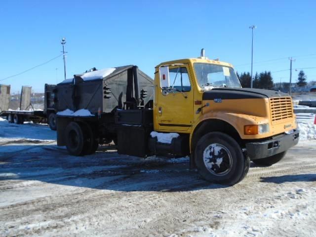 International 4900 Betonikuorma-autot