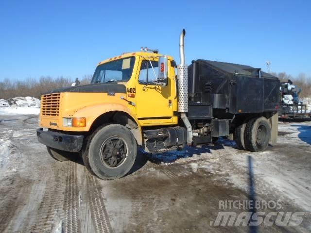 International 4900 Betonikuorma-autot