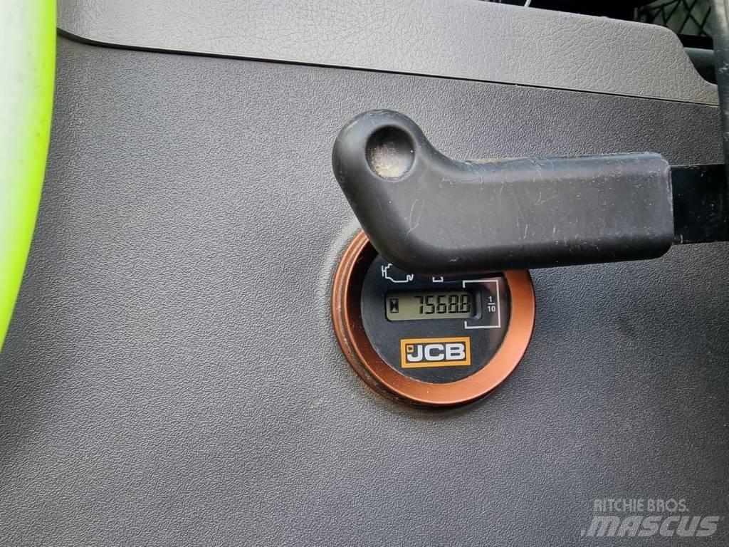 JCB 220 X Telakaivukoneet