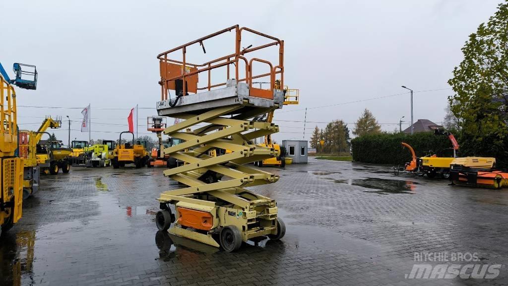 JLG 3246 ES Saksilavat