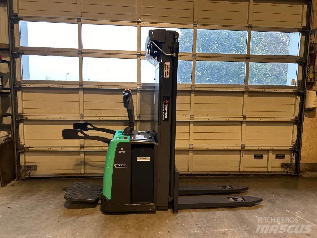 Mitsubishi SBV 16 P Ajettavat pinoamisvaunut