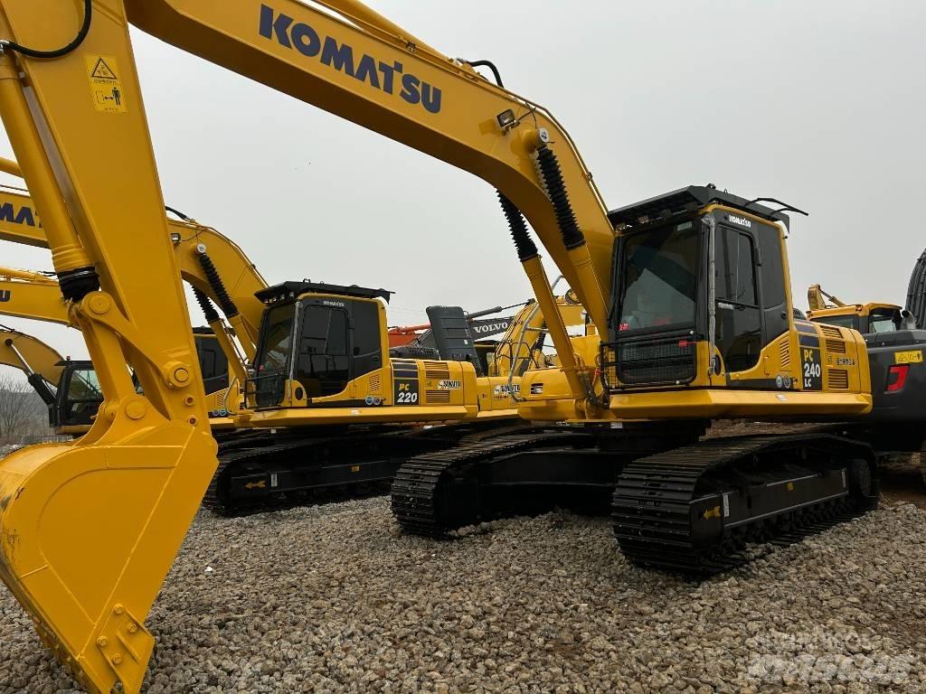 Komatsu 240-8 Telakaivukoneet